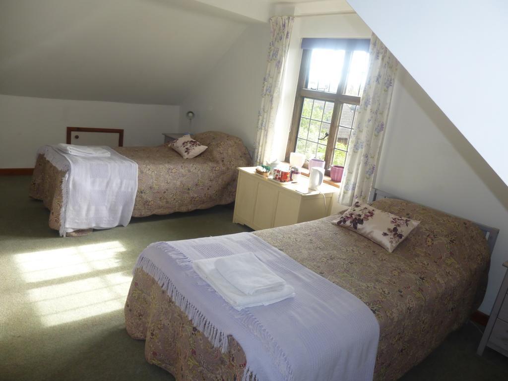 Strawberry Cottage B&B Хедж Енд Стая снимка