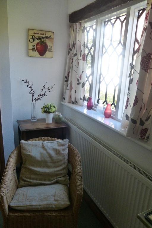 Strawberry Cottage B&B Хедж Енд Стая снимка