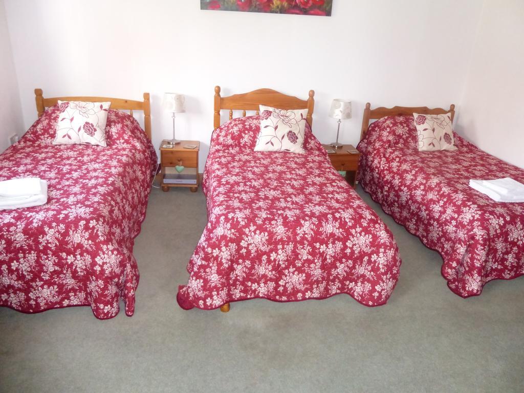 Strawberry Cottage B&B Хедж Енд Стая снимка