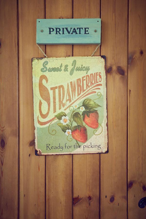 Strawberry Cottage B&B Хедж Енд Екстериор снимка